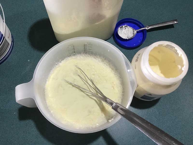 mix the milk and yogurt