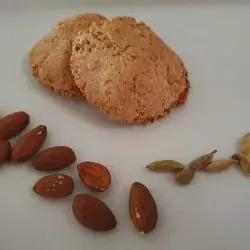 Persian Almond Cookies - Ghorabieh